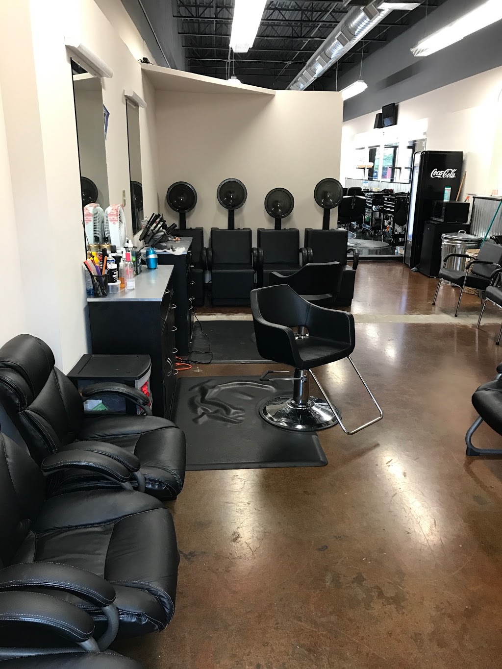 Kuttin Up Barbershop | 7164 Hacks Cross Rd Suite 107, Olive Branch, MS 38654 | Phone: (662) 874-6834