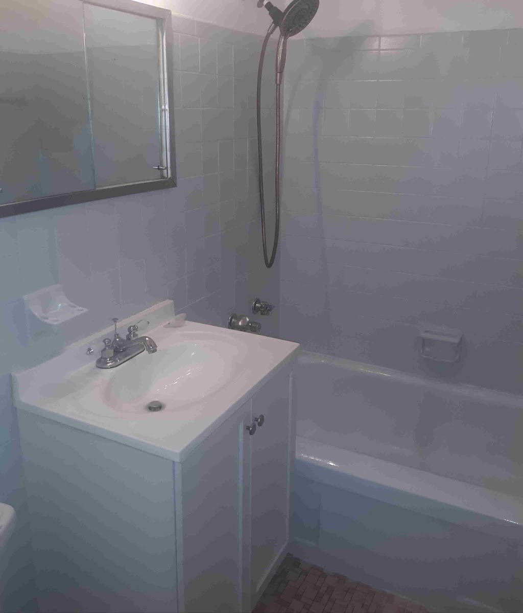 Tub Glazing by April | 14725 Grapeland Ave, Cleveland, OH 44111, USA | Phone: (386) 846-9543