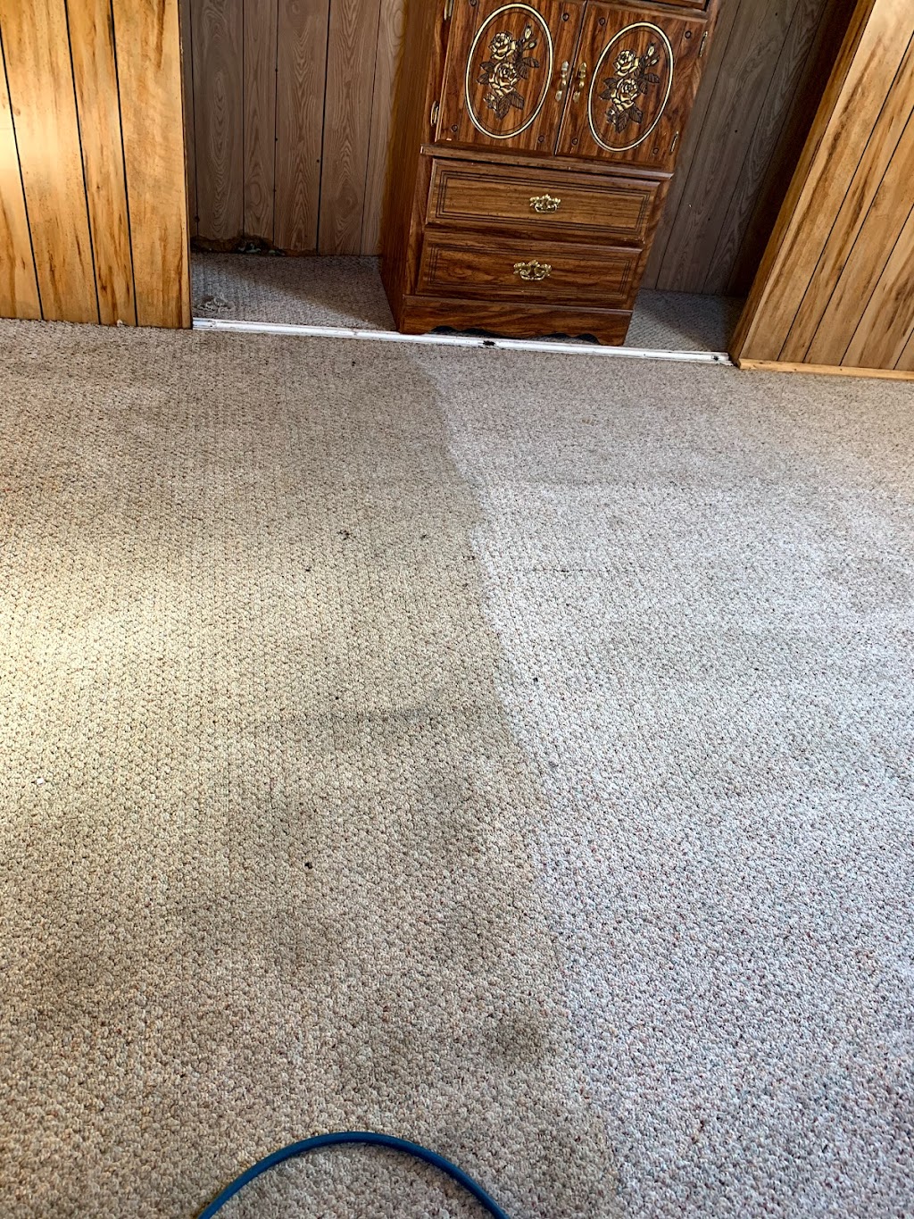 Kleentech Inc. Carpet & Upholstery Cleaning | 251 Hillock Dr, Coxs Creek, KY 40013, USA | Phone: (502) 543-7529