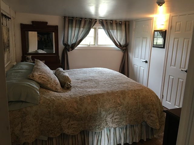 The Martin House Bed and Breakfast | 1819 Fifth Street Louth, St. Catharines, ON L2R 6P9, Canada | Phone: (905) 984-9972