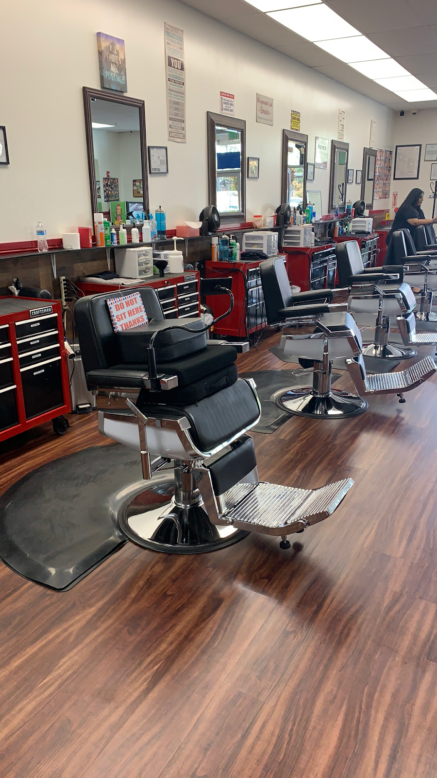 OSCAR’S barber shop | 326 E Holt Blvd, Ontario, CA 91761, USA | Phone: (323) 599-3451