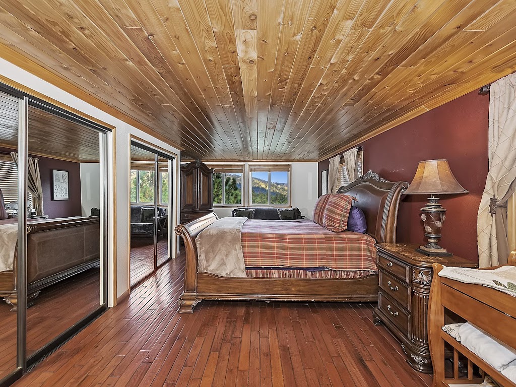 Whistling Woods Stargazer Cabin | 43939 Yosemite Dr, Big Bear Lake, CA 92315, USA | Phone: (909) 966-5667