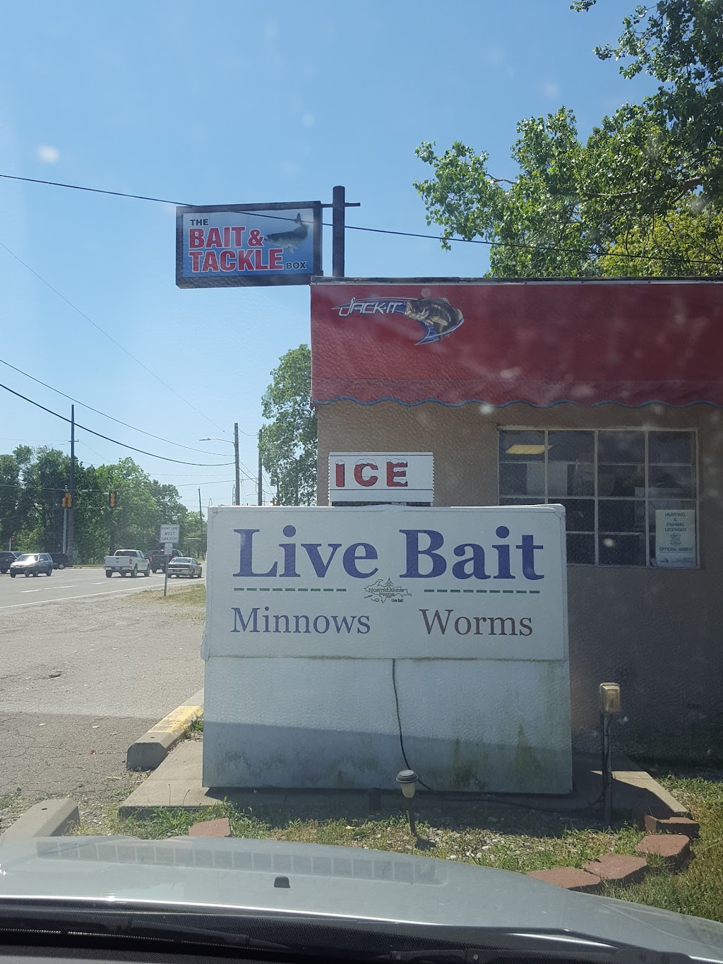 The Bait and Tackle Box | 4088 W Jefferson Ave, Trenton, MI 48183, USA | Phone: (734) 301-3281