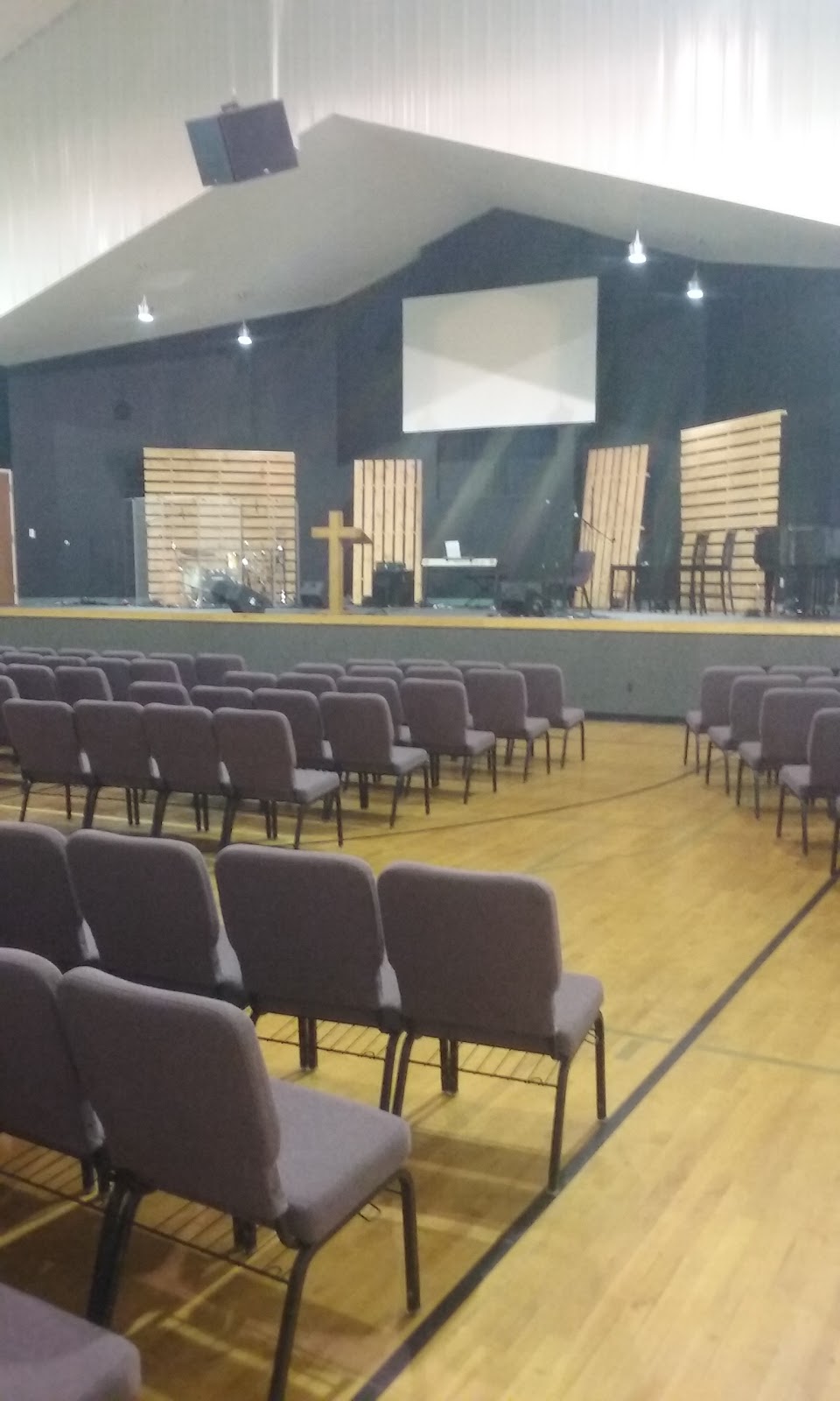 Woodside Bible Church - Pontiac Campus | 830 Auburn Ave, Pontiac, MI 48342, USA | Phone: (248) 499-6416