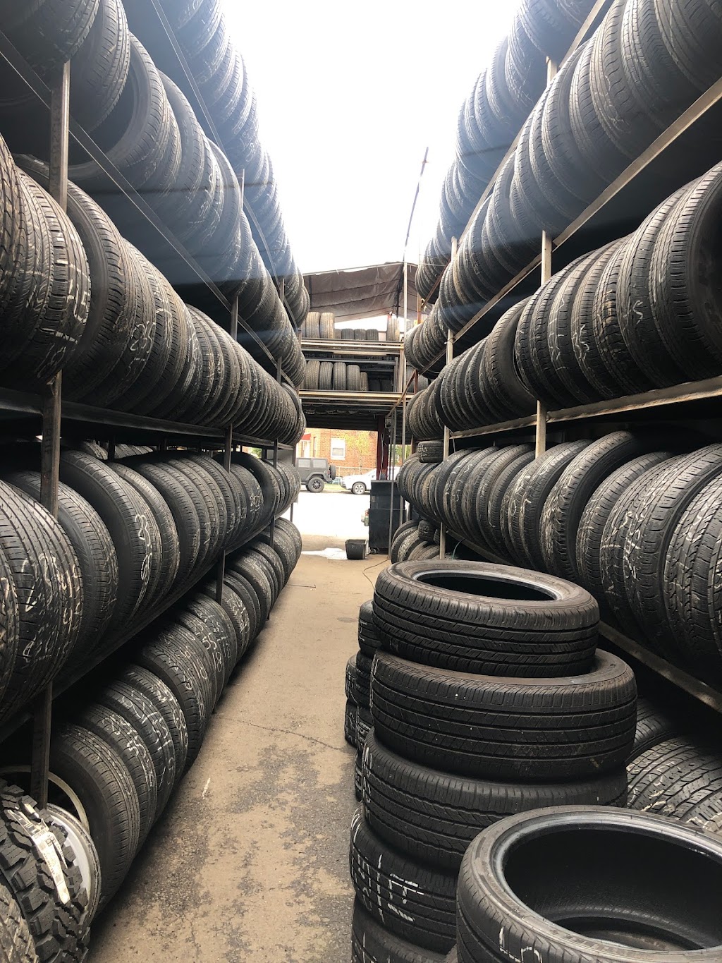 Friendly Tire Shop | 98-04 Springfield Blvd, Queens, NY 11429, USA | Phone: (917) 605-7180