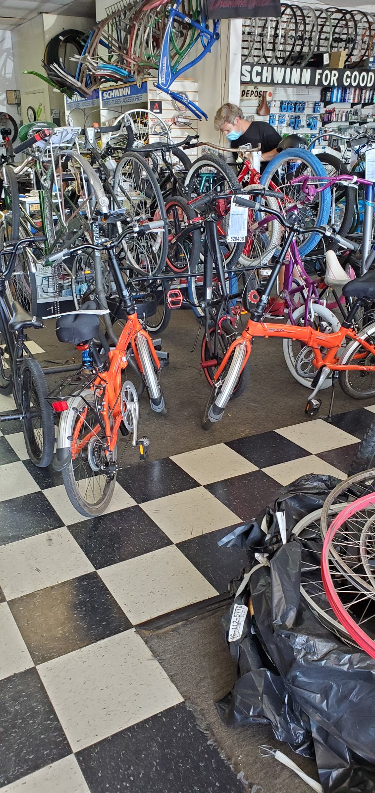 Carson Schwinn Cyclery | 251 Carson St, Carson, CA 90745, USA | Phone: (310) 549-3939