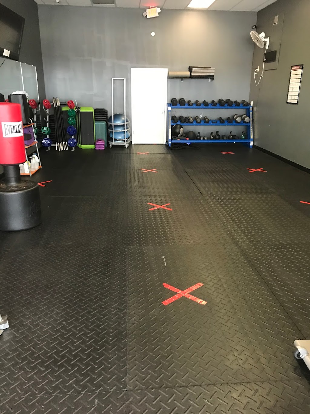 Evolution Fitness Johnstown | 725 W Coshocton St, Johnstown, OH 43031 | Phone: (740) 404-4819