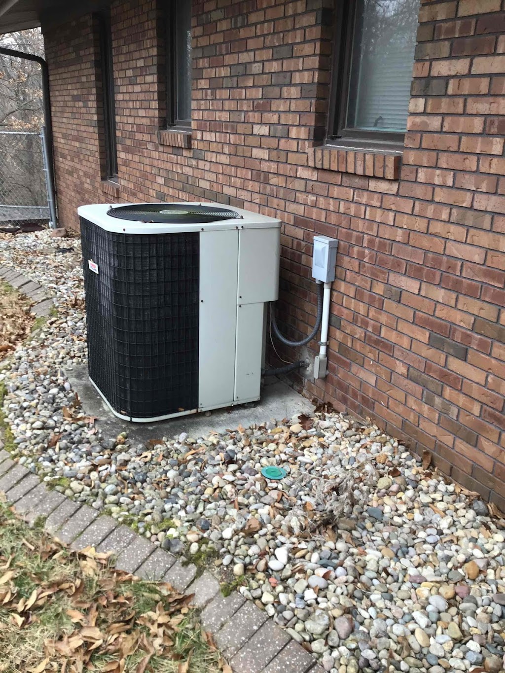 Tiger Plumbing, Heating, Air Conditioning, & Electrical Services | 1902 Vandalia St #100, Collinsville, IL 62234, USA | Phone: (618) 344-1118