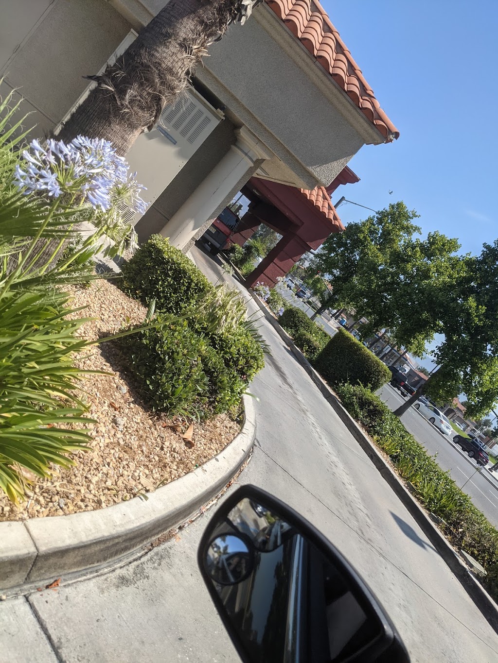 Jack in the Box | 14485 Foothill Blvd, Fontana, CA 92335, USA | Phone: (909) 429-1128