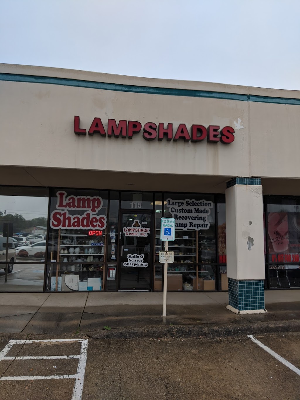 Lampshade-N-Knife, Inc. | 1113 W Pipeline Rd, Hurst, TX 76053, United States | Phone: (817) 590-8677