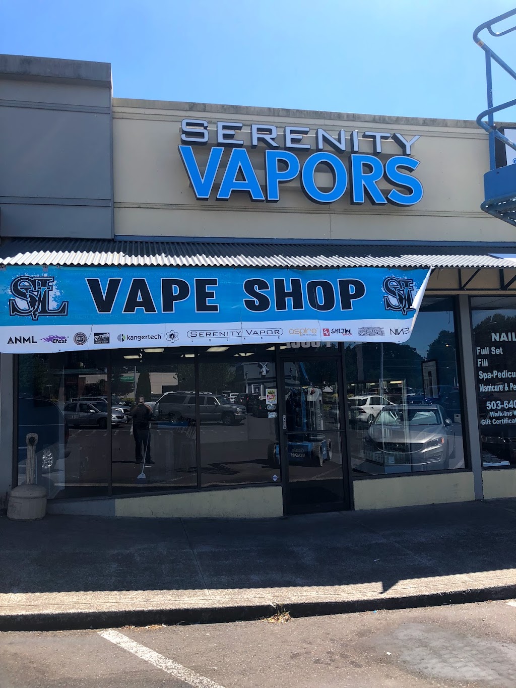 Serenity Vapor & CBD Hillsboro | 1300 SW Oak St suite f, Hillsboro, OR 97123, USA | Phone: (503) 672-8273