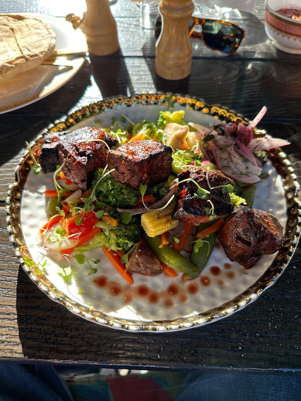 Full House Restaurant | 11651 Riverside Dr #1021, North Hollywood, CA 91602, USA | Phone: (818) 762-0606