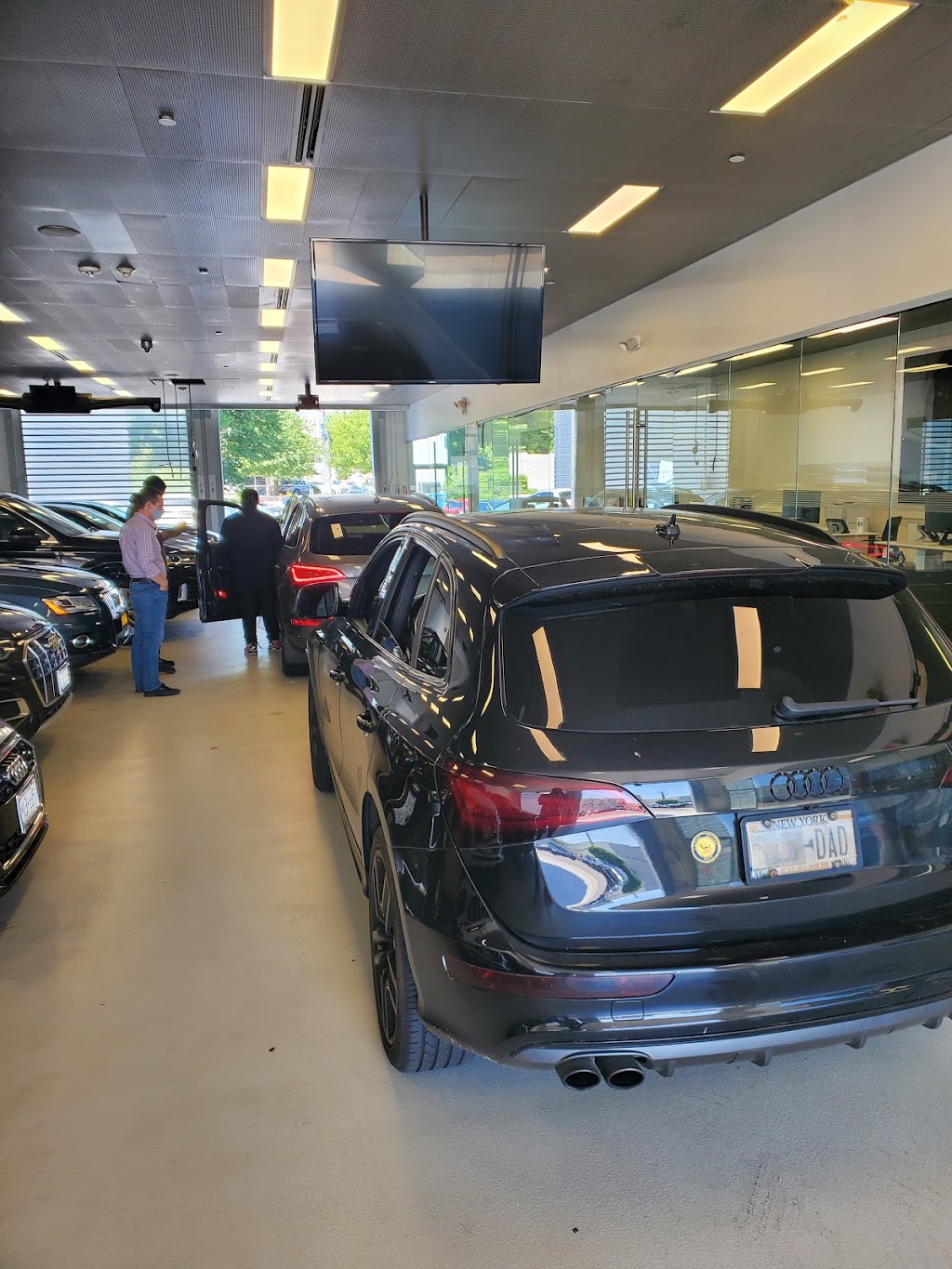 Audi Lynbrook | 855 Sunrise Hwy, Lynbrook, NY 11563 | Phone: (516) 734-6421