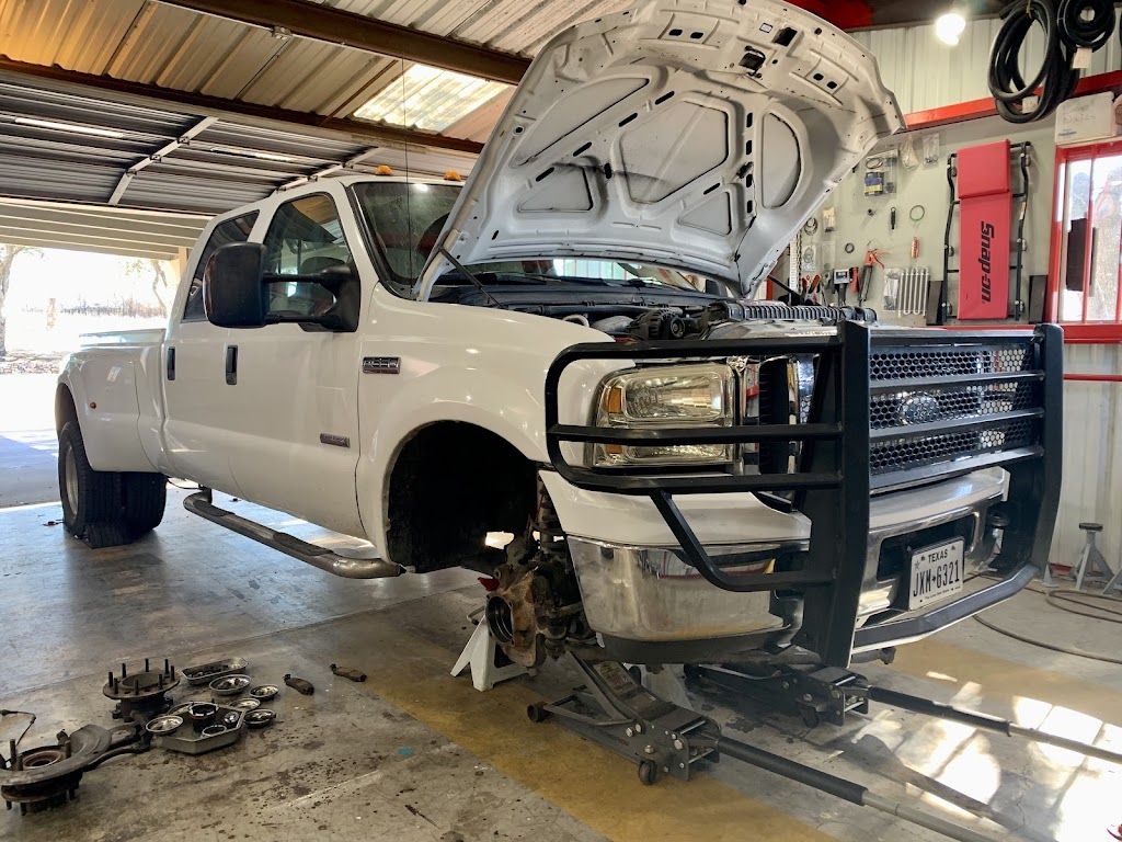 Max Holtons Performance Automotive Service | 100 Spring Creek Pkwy, Weatherford, TX 76087, USA | Phone: (817) 565-8141