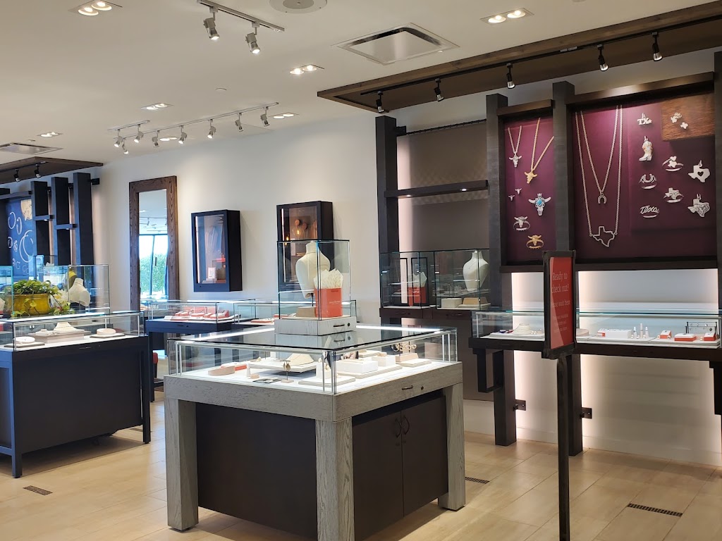 James Avery Artisan Jewelry | 4172 Town Center Dr, Sherman, TX 75090, USA | Phone: (903) 209-4720