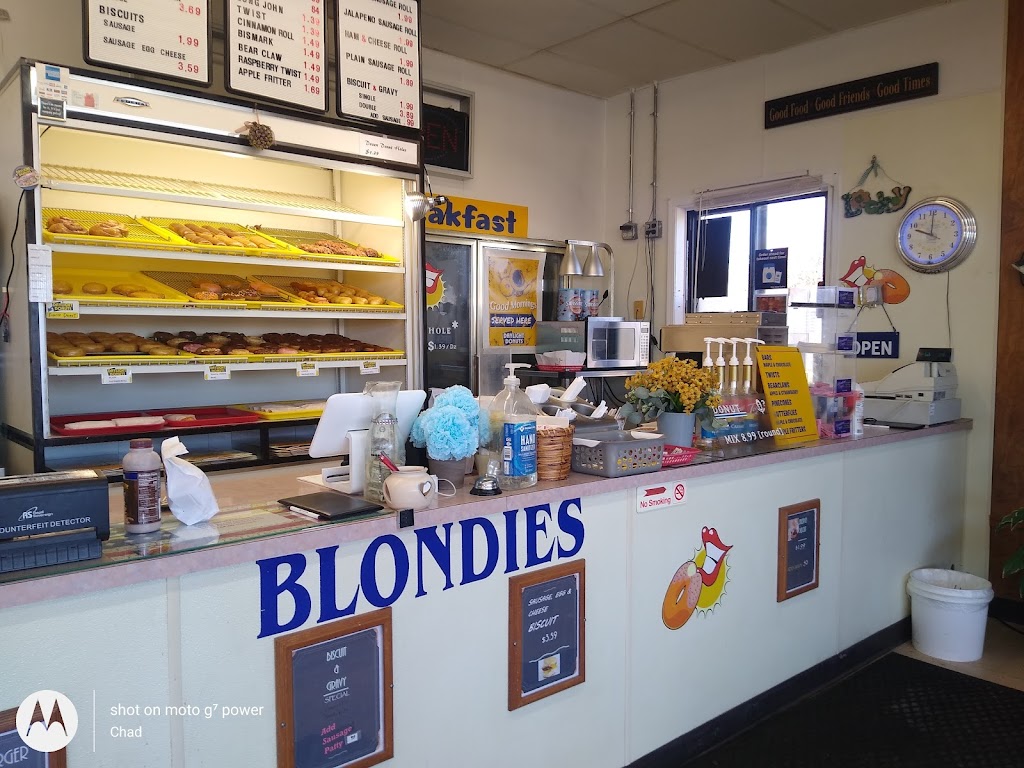 Blondies Daylight Donuts | 9506 E Pine St, Tulsa, OK 74115, USA | Phone: (918) 834-7600