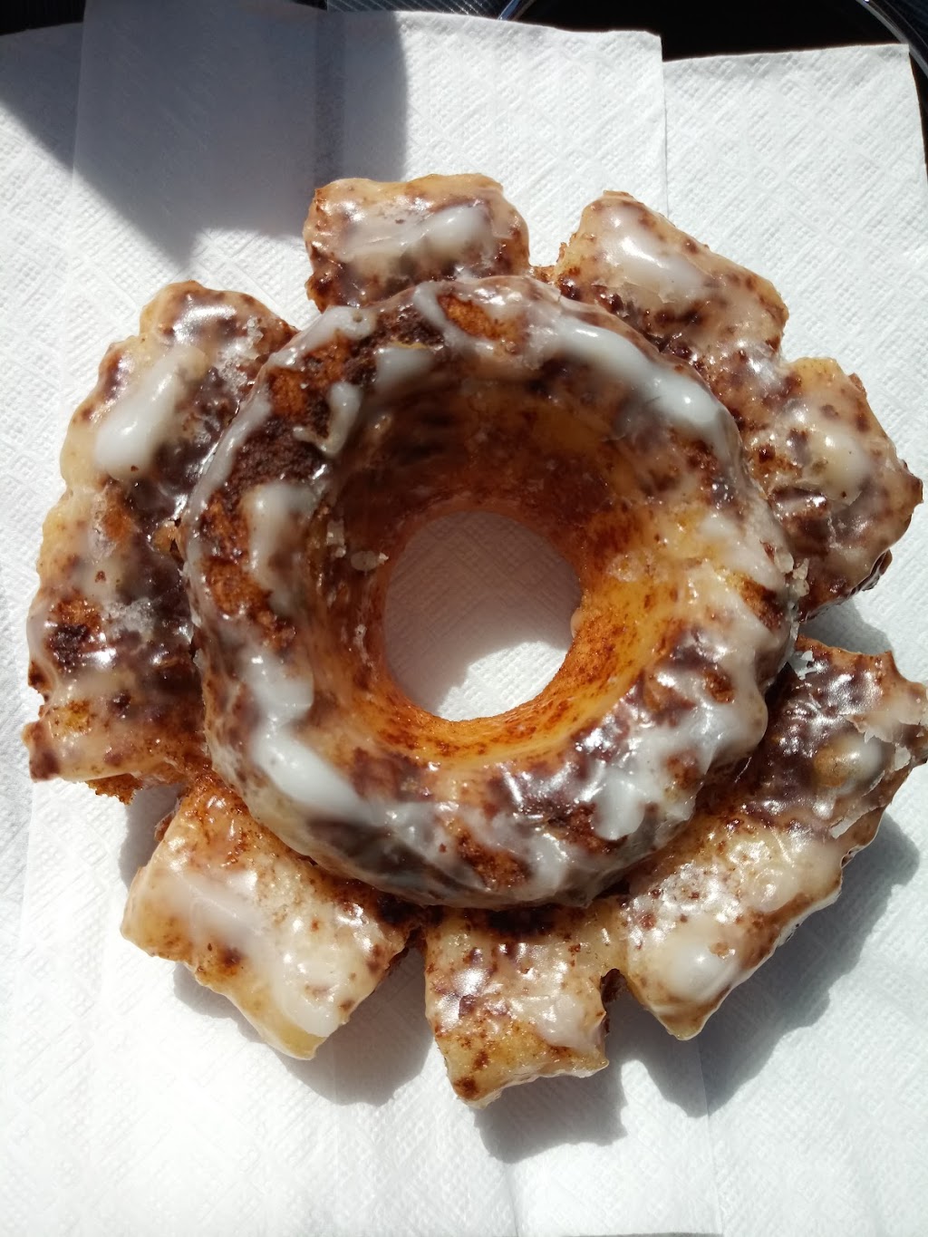 Pulaskis Donuts | 3012 Inwood Rd, Dallas, TX 75235, USA | Phone: (214) 366-7759