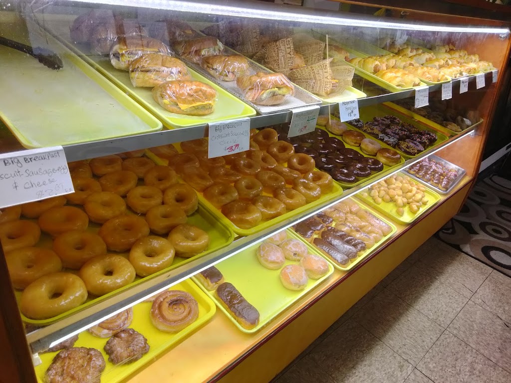 Donut House | 136 N Booth Calloway Rd, Hurst, TX 76053, USA | Phone: (682) 626-5877