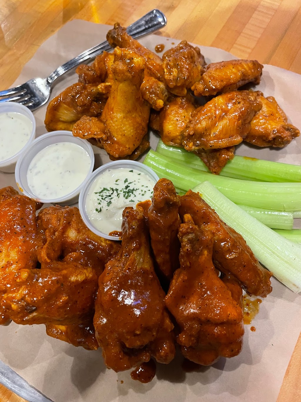 Wing Dome | 7818 Greenwood Ave N, Seattle, WA 98103, USA | Phone: (206) 706-4036