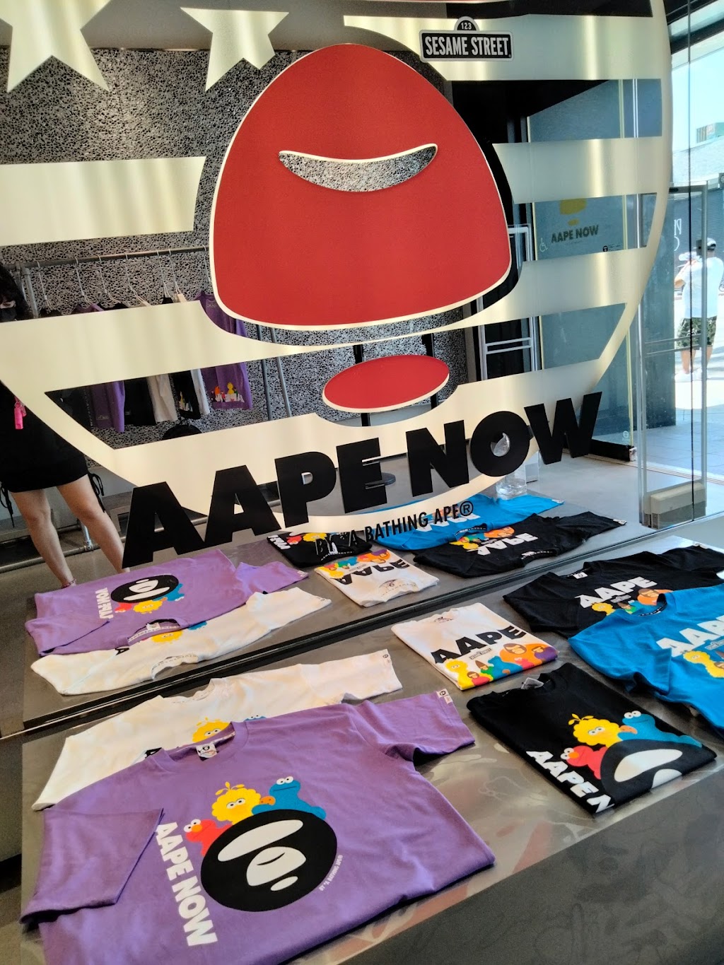 AAPE STORE LOS ANGELES | 443 N Fairfax Ave, Los Angeles, CA 90036 | Phone: (323) 847-5049