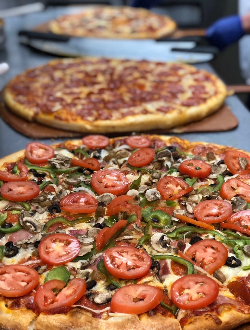 Uncle Joes Pizzeria | 3401 E Tudor Rd, Anchorage, AK 99507, USA | Phone: (907) 337-4652