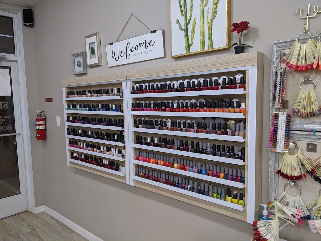 LAFEMME SPA & NAILS | North 2144, US-130 #14, Bordentown, NJ 08505, USA | Phone: (609) 499-7800