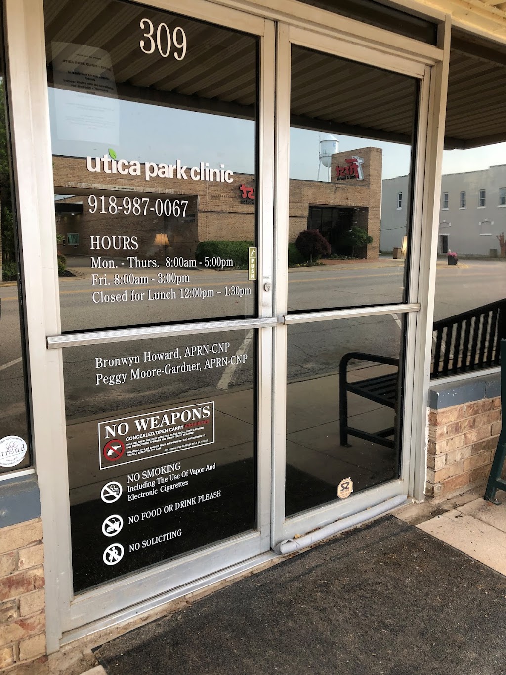 Utica Park Clinic - Stroud | 309 W Main St, Stroud, OK 74079, USA | Phone: (918) 987-0067