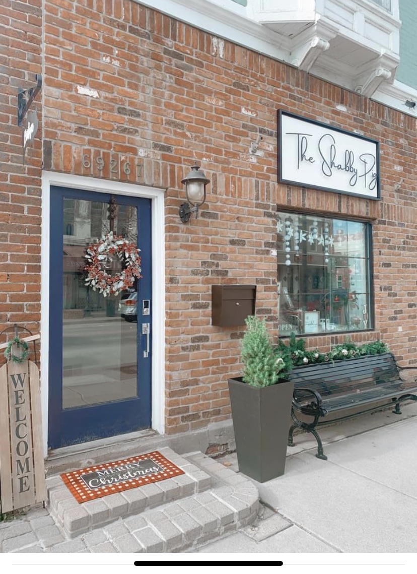 The Shabby Pig Boutique | 69267 Main St, Richmond, MI 48062, USA | Phone: (586) 430-1557