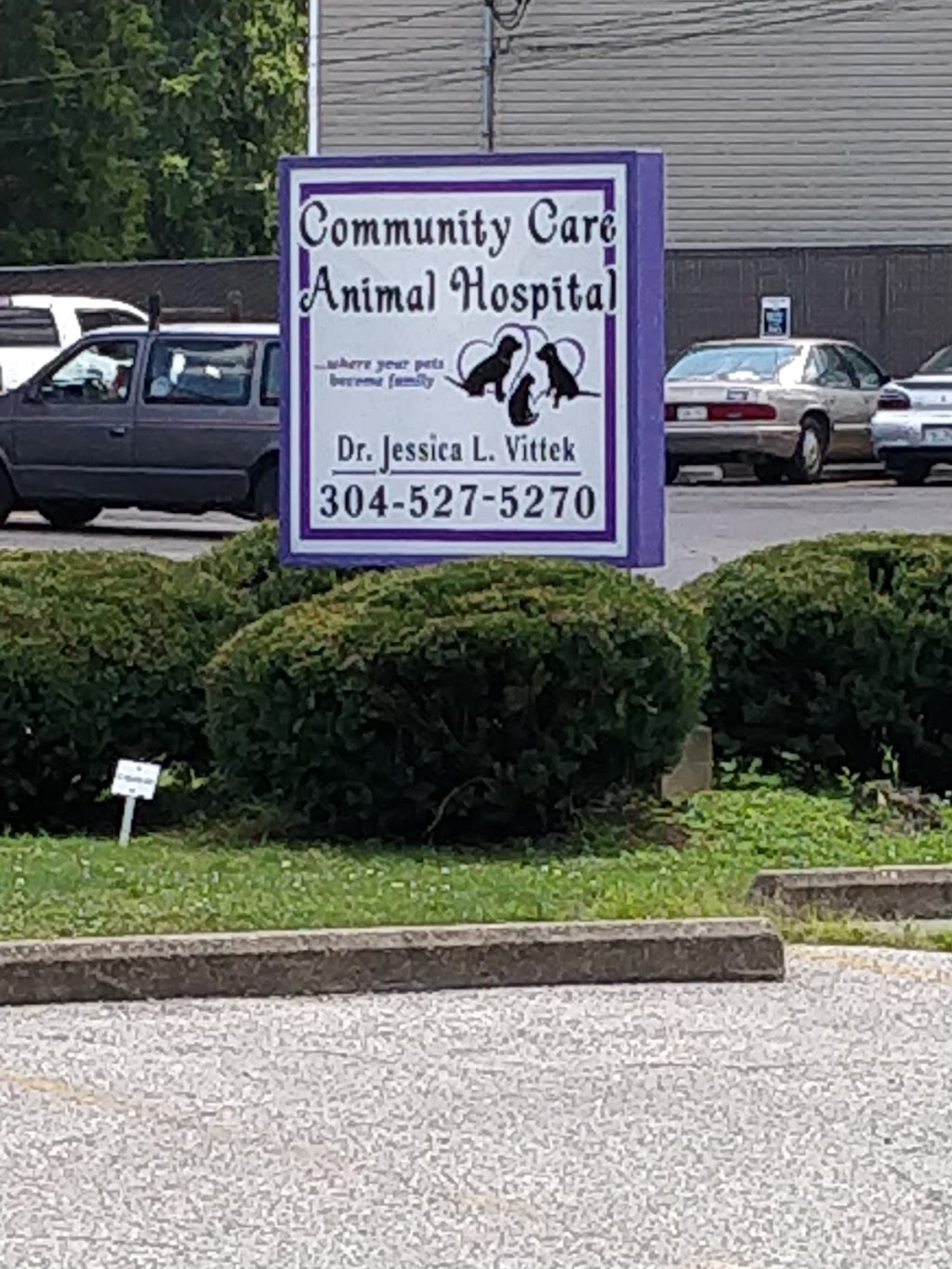 Community Care Animal Hospital | 2003 Eldersville Rd, Follansbee, WV 26037, USA | Phone: (304) 527-5270