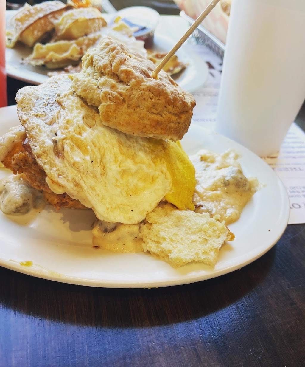 Maple Street Biscuit Company | 3550 W Lawrenceville St #210, Duluth, GA 30096, USA | Phone: (678) 404-5625