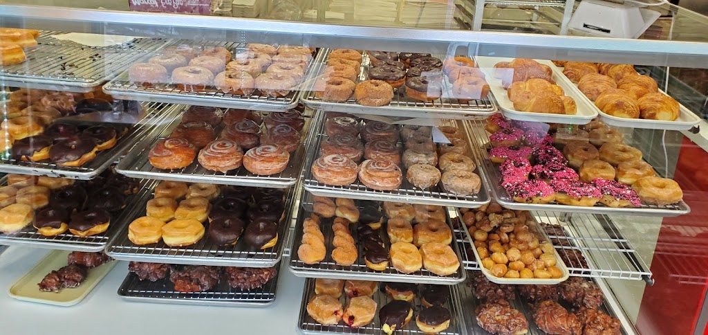 Mousa Donut | 201 W Rosedale St, Fort Worth, TX 76104, USA | Phone: (682) 404-4176