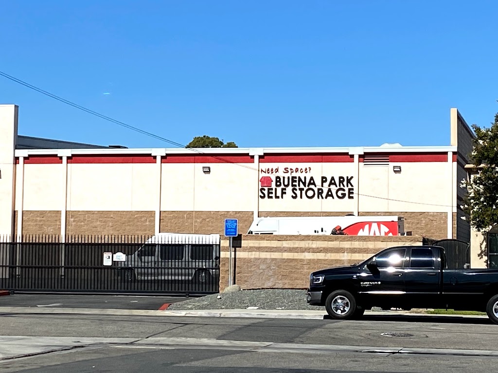 Buena Park Self Storage | 7111 McNeil Ln, Buena Park, CA 90620, USA | Phone: (714) 736-5426