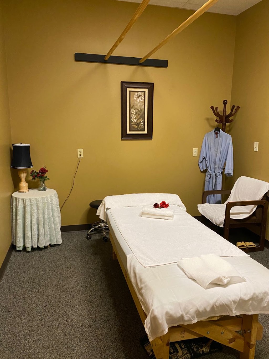 Relax Zone Massage Toledo | 7416 Central Ave, Toledo, OH 43617, USA | Phone: (419) 725-9188