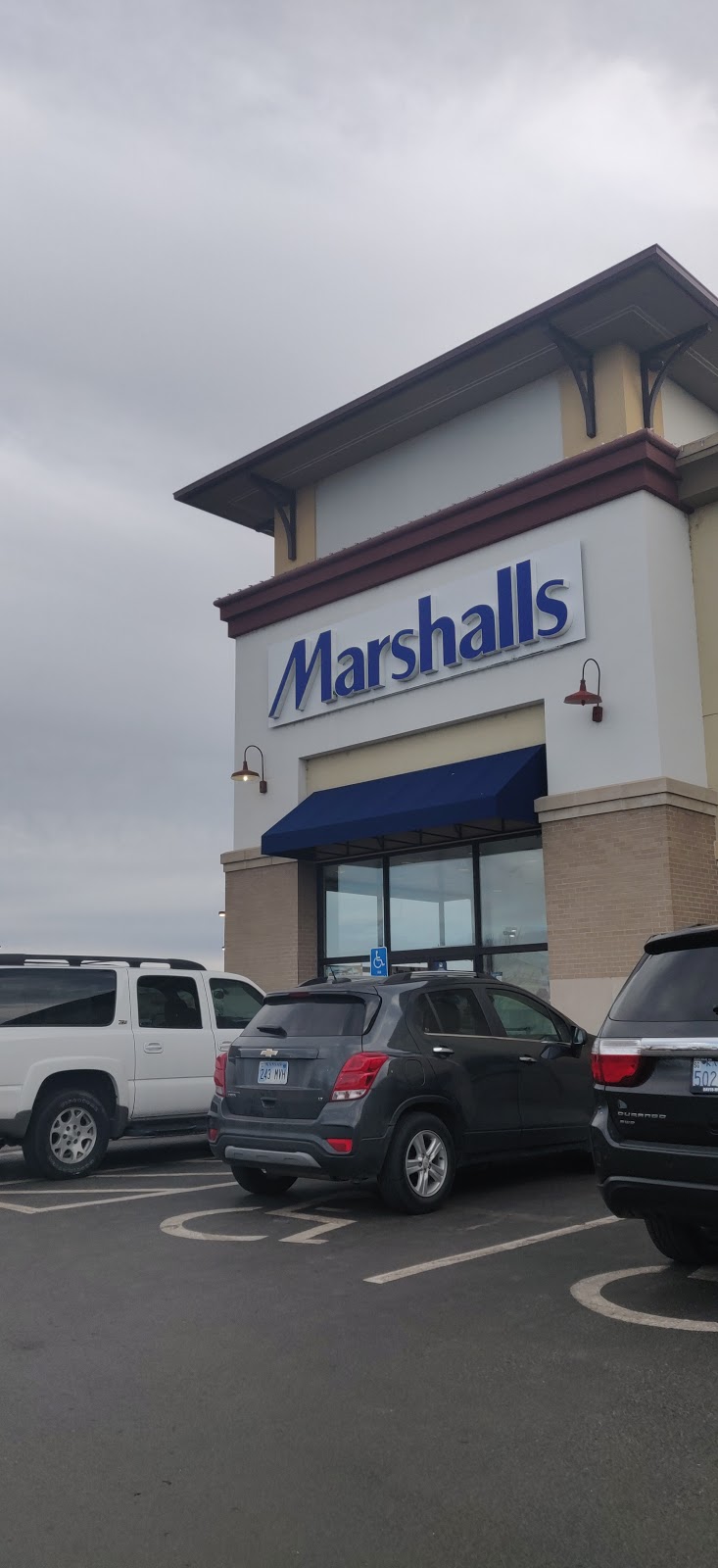 Marshalls | 2441 N Maize Rd, Wichita, KS 67205, USA | Phone: (316) 722-2350