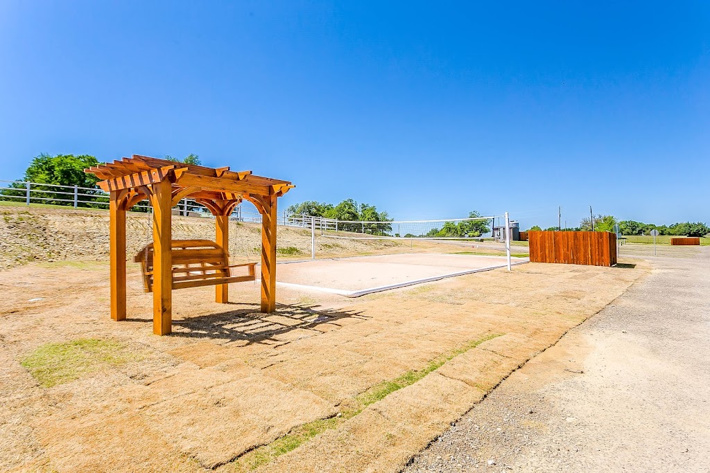 Lonestar 23 RV & Storage | 5860 FM 51 N, Weatherford, TX 76085, USA | Phone: (817) 823-4203