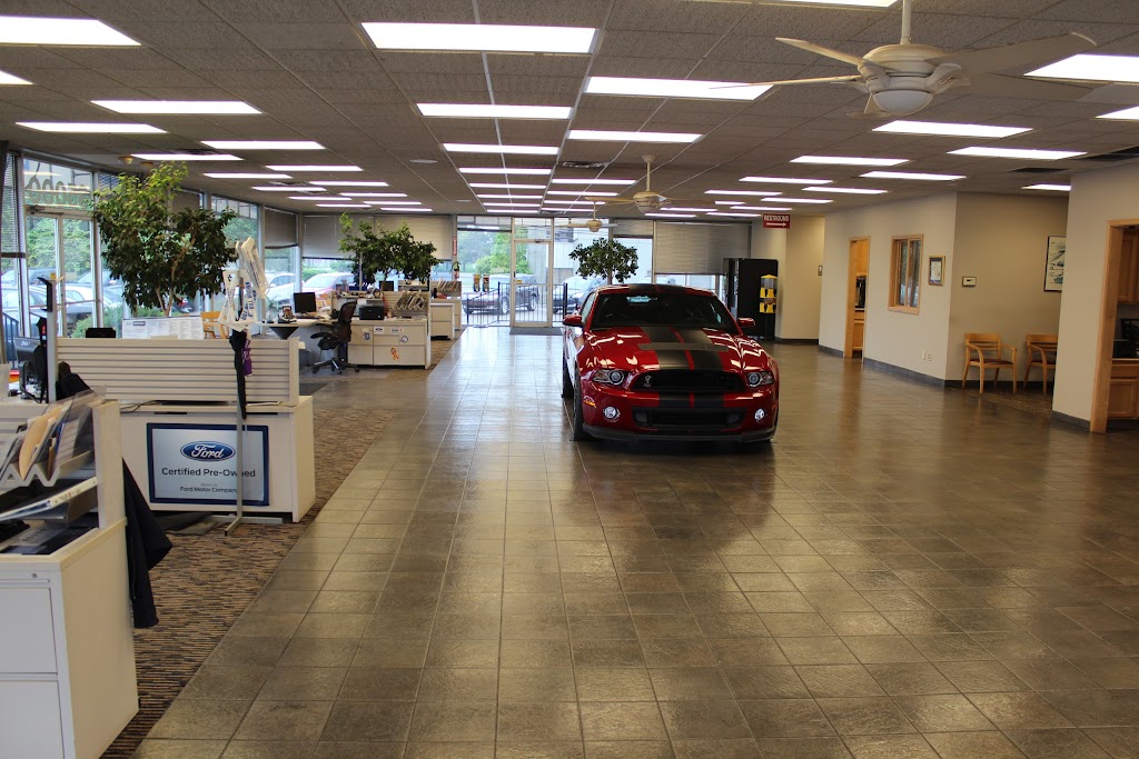Bill Brown Ford - PreOwned Vehicle Department | 35000 Plymouth Rd, Livonia, MI 48150, USA | Phone: (734) 522-0030