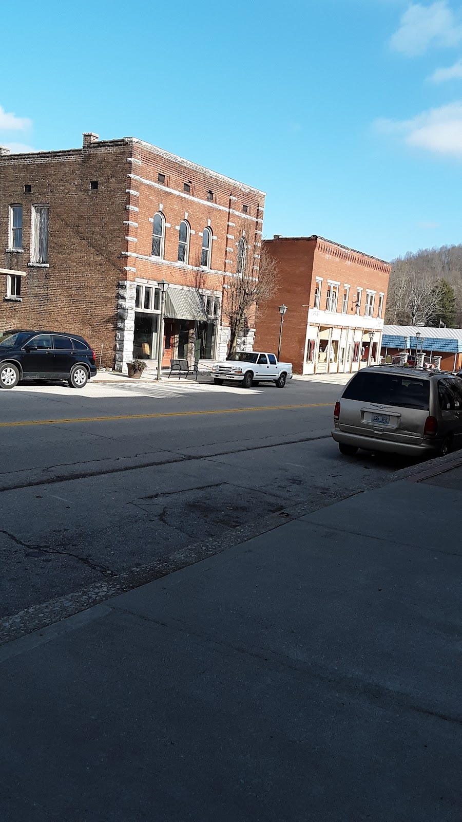 Community Trust Bank | 120 E Main St, Mt Vernon, KY 40456, USA | Phone: (606) 256-5142