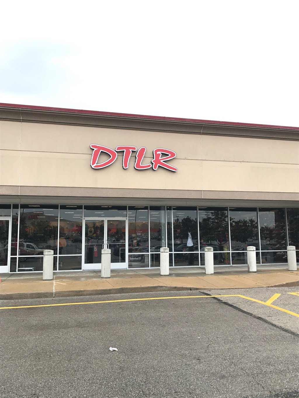 DTLR | 10835 Old Halls Ferry Rd #G-H, Suite G - Suite H, Ferguson, MO 63136, USA | Phone: (314) 867-2467
