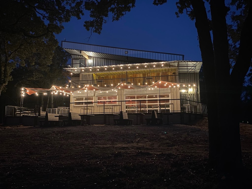 Deschain Cellars and Winery | 8363 US-82, Gainesville, TX 76240, USA | Phone: (940) 202-9011