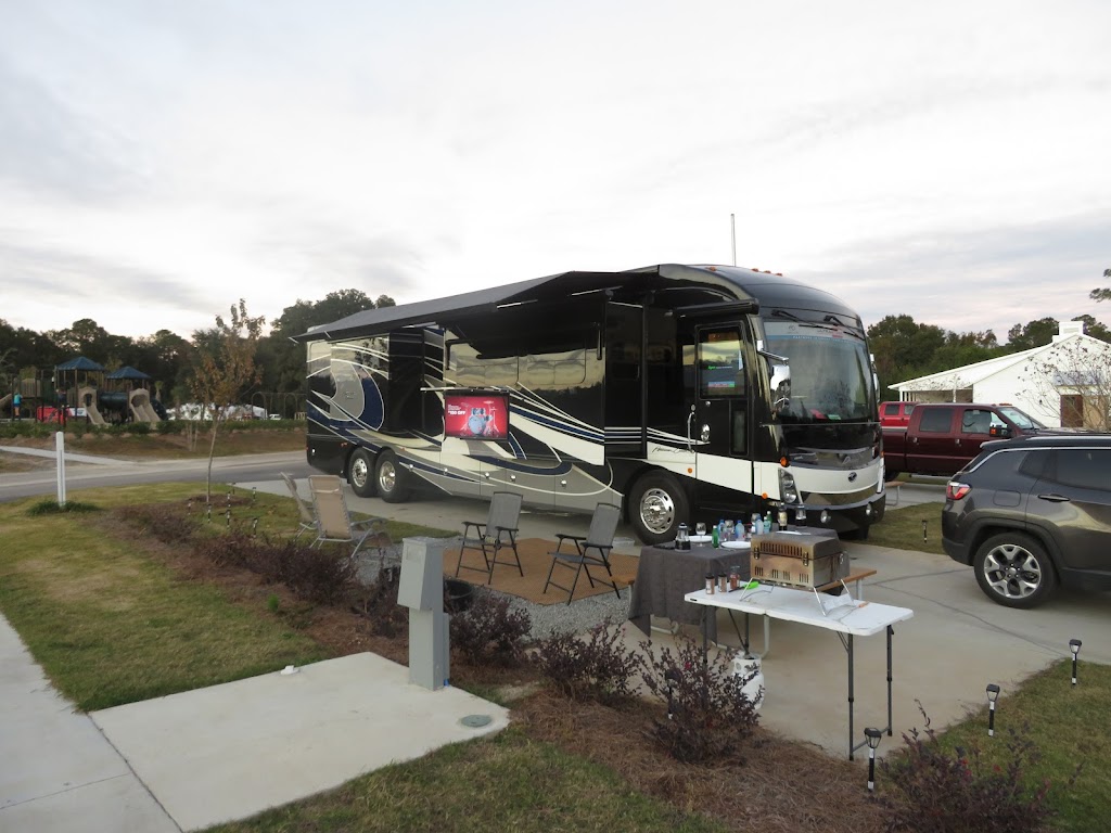 Premier Luxury RV Rentals | 3500 Lake Alfred Rd B, Winter Haven, FL 33881, USA | Phone: (908) 335-0143