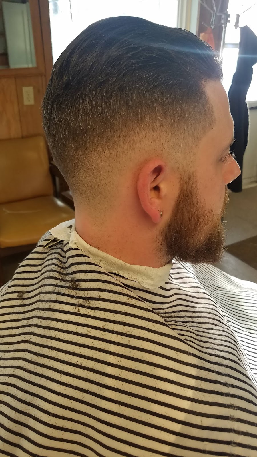 Barbers Den | 1304 E 66th St, Richfield, MN 55423, USA | Phone: (651) 280-5125