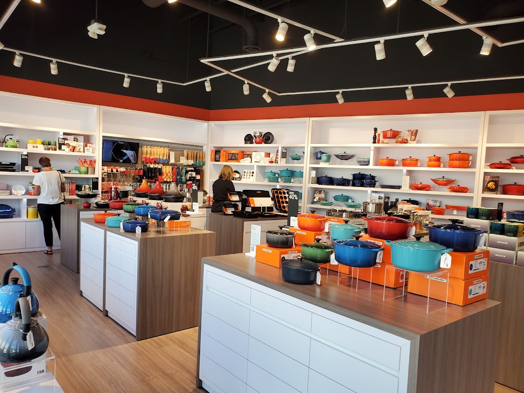 Le Creuset Outlet Store | 15853 N Fwy Ste 1197, Fort Worth, TX 76177, USA | Phone: (817) 567-3411