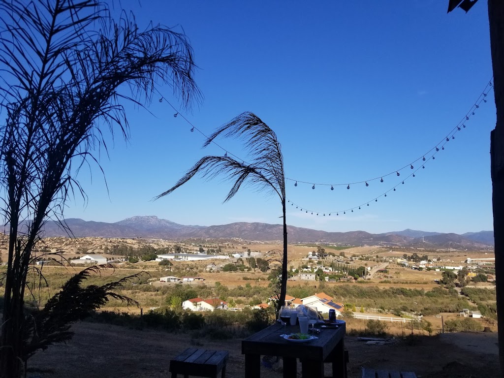 Casa colibri | 22766 Ensenada, B.C., Mexico | Phone: 646 132 7125