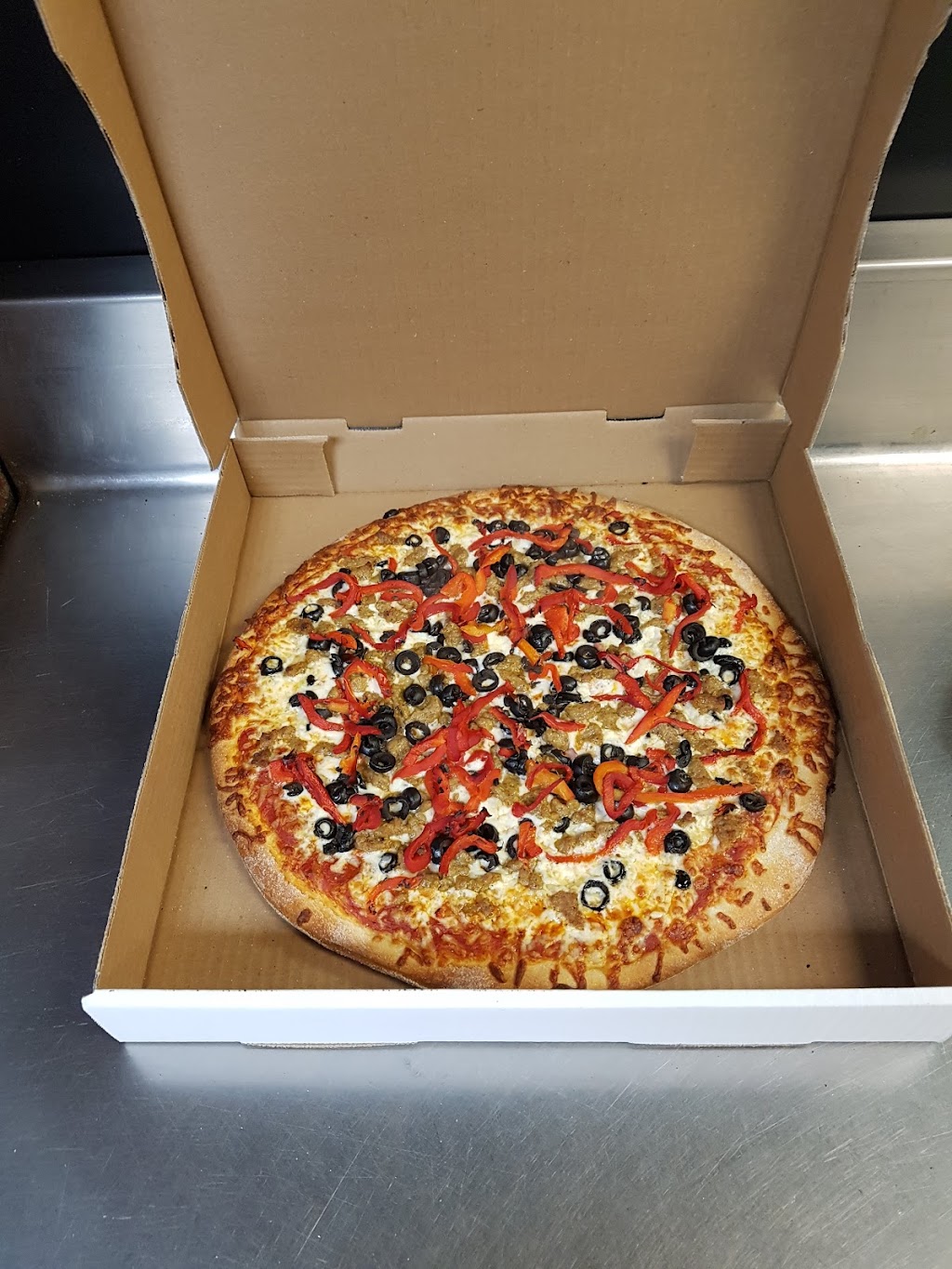 The Pizza Stak | 3934 Victoria Ave, Vineland, ON L0R 2C0, Canada | Phone: (905) 562-1234