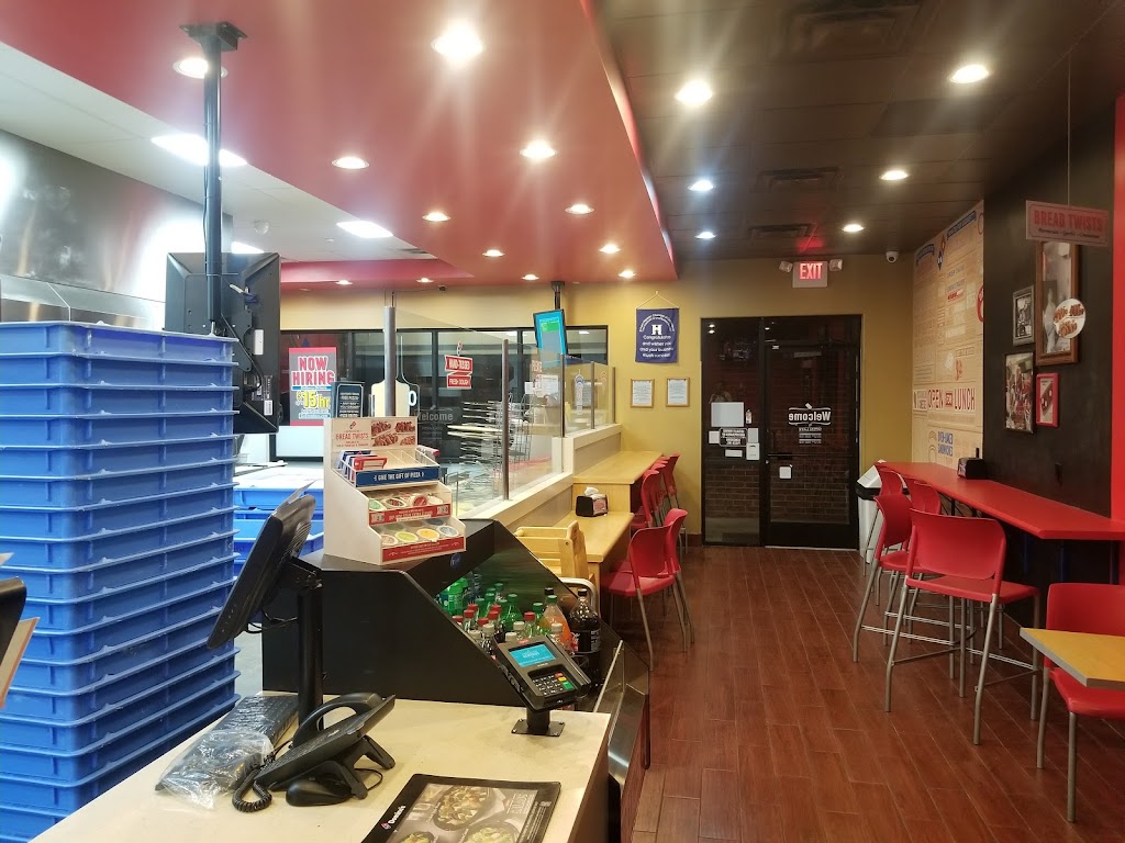 Dominos Pizza | 6633 N Mesa St Ste 105, El Paso, TX 79912, USA | Phone: (915) 585-9500