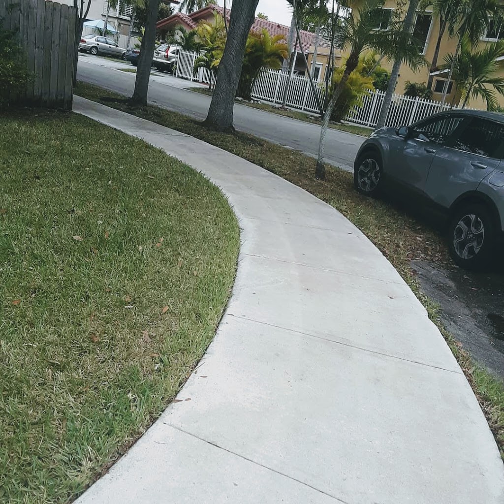 1st Call Pressure Washing & Services | 10550 W State Rd 84 Lot 159, Davie, FL 33324, USA | Phone: (754) 715-1946