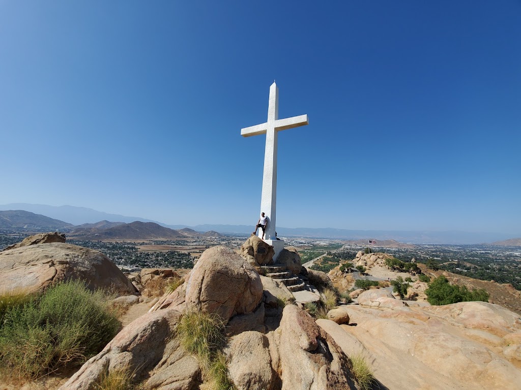 Mount Rubidoux Park | 4706 Mount Rubidoux Dr, Riverside, CA 92501, USA | Phone: (951) 826-2000