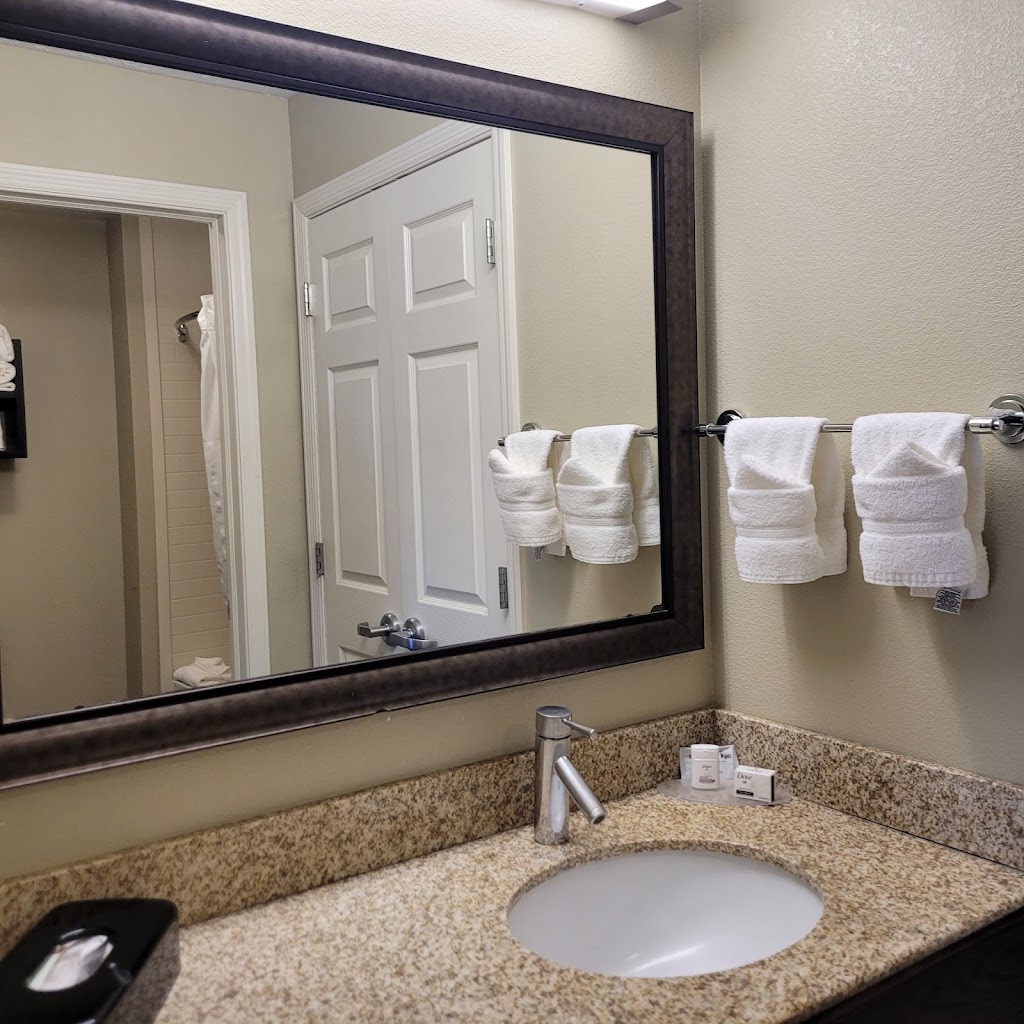 Staybridge Suites Lincoln Northeast, an IHG Hotel | 1501 N 86th St, Lincoln, NE 68505, USA | Phone: (402) 484-6000