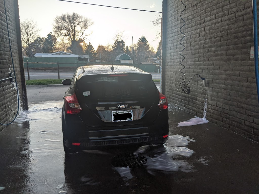 Wash-N-Go Car Wash | 800 Kipling St, Lakewood, CO 80215, USA | Phone: (303) 669-3300
