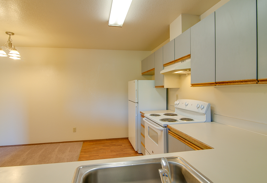 Bayview Apartment Homes | 30911 1st Ave S, Federal Way, WA 98003, USA | Phone: (253) 839-7898